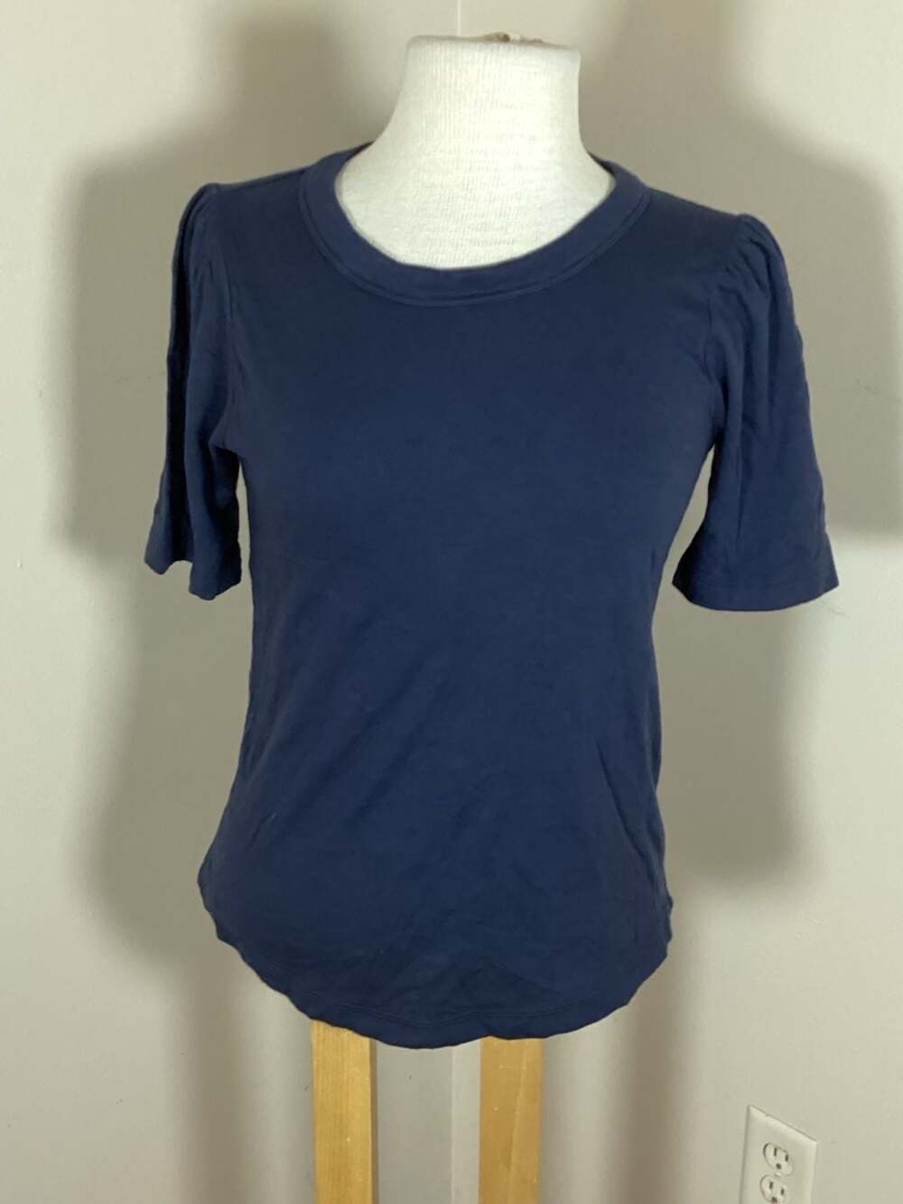 Faherty Navy Blue Cloud Puff Sleeve Tee Size S